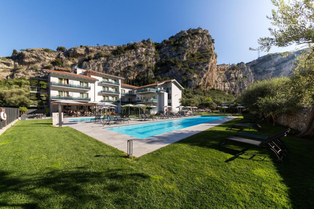 Aktivhotel Santalucia Torbole Sul Garda ภายนอก รูปภาพ