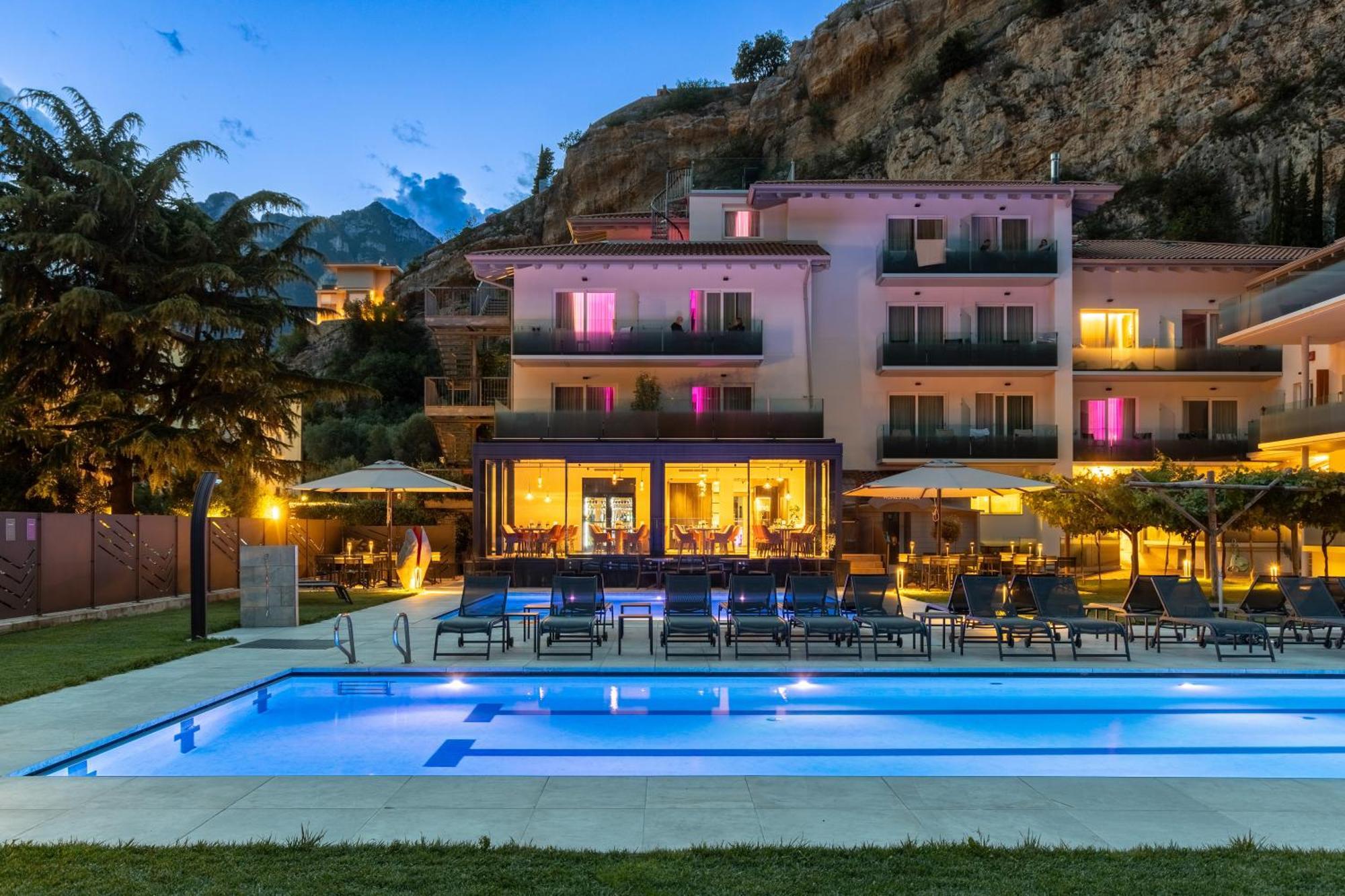 Aktivhotel Santalucia Torbole Sul Garda ภายนอก รูปภาพ