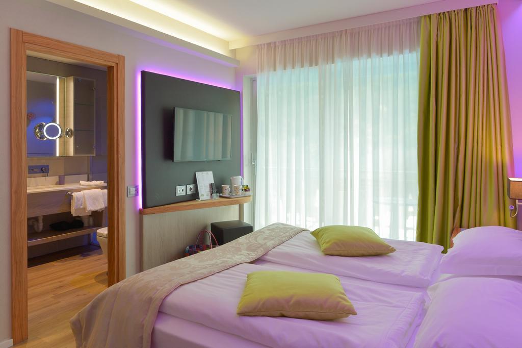 Aktivhotel Santalucia Torbole Sul Garda ภายนอก รูปภาพ