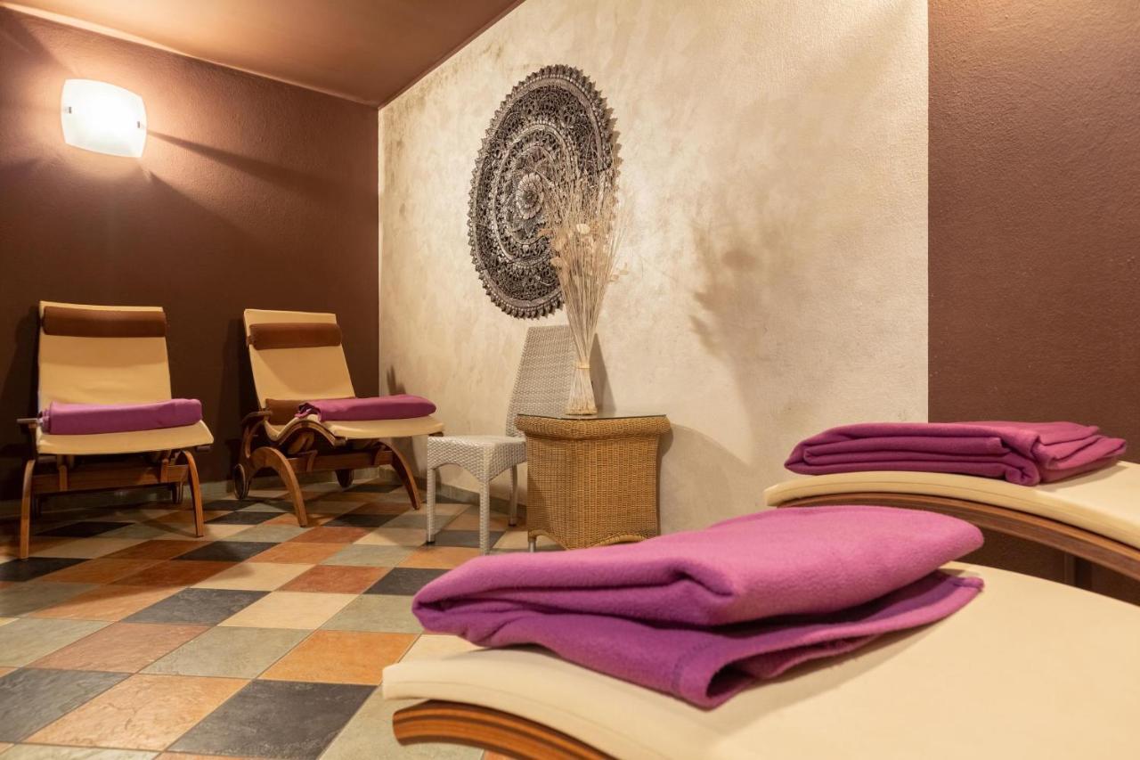 Aktivhotel Santalucia Torbole Sul Garda ภายนอก รูปภาพ